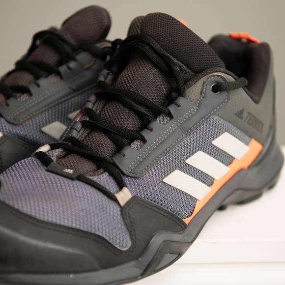 Adidas Terrex AX3 Mens 12 Hiking Trail Running Shoes Dark Grey Orange GorpCore - Picture 2 of 9